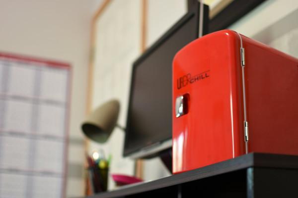 Top 5 reasons you need an Uber Chill Compact Retro office mini fridge Uber Appliance