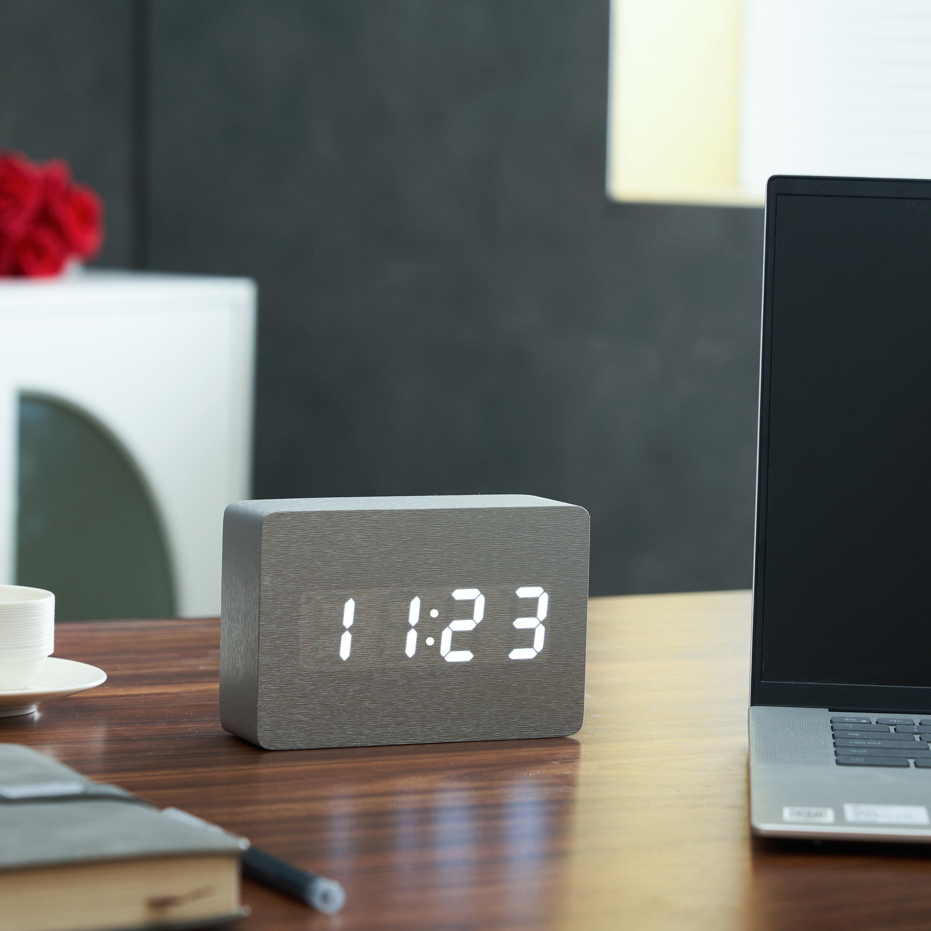 Kutia Brick Click Clock – Uber Appliance