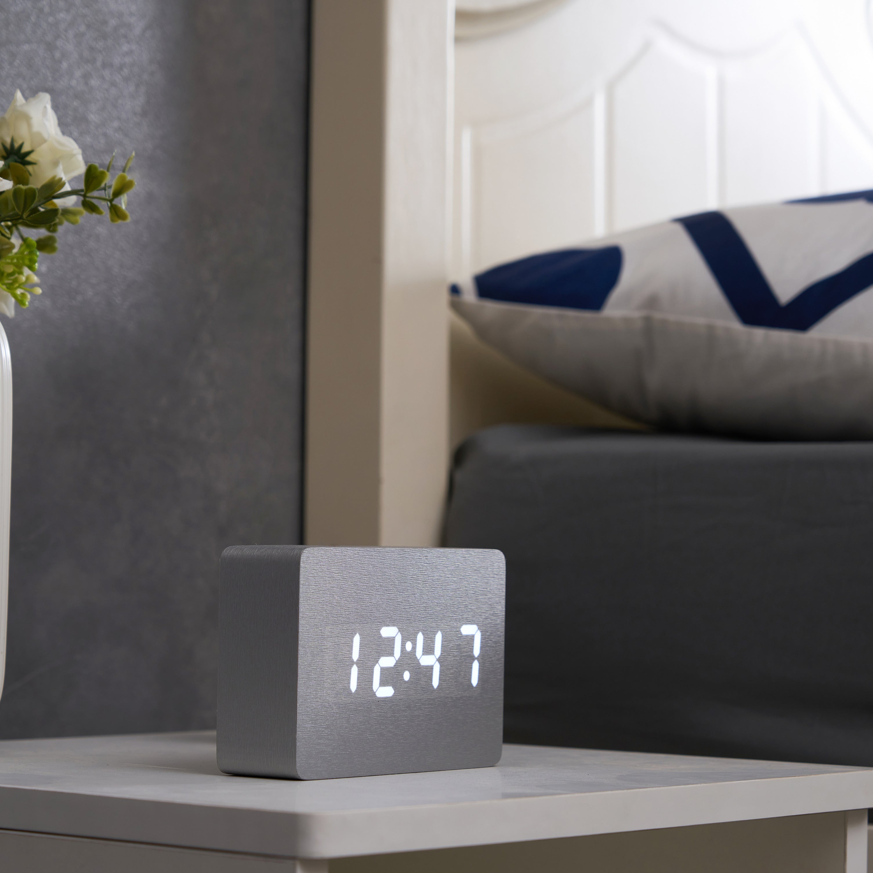 Kutia Brick Click Clock – Uber Appliance