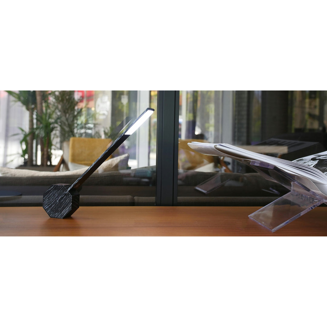 Kutia Octagon One Desk Lamp